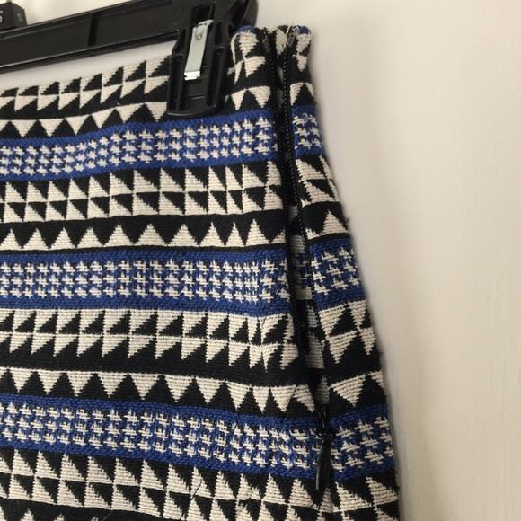 NWT BCBGeneration Academy Woven Mini Skirt Knit Geometric Stripe Pattern Size 4 - Picture 6 of 10